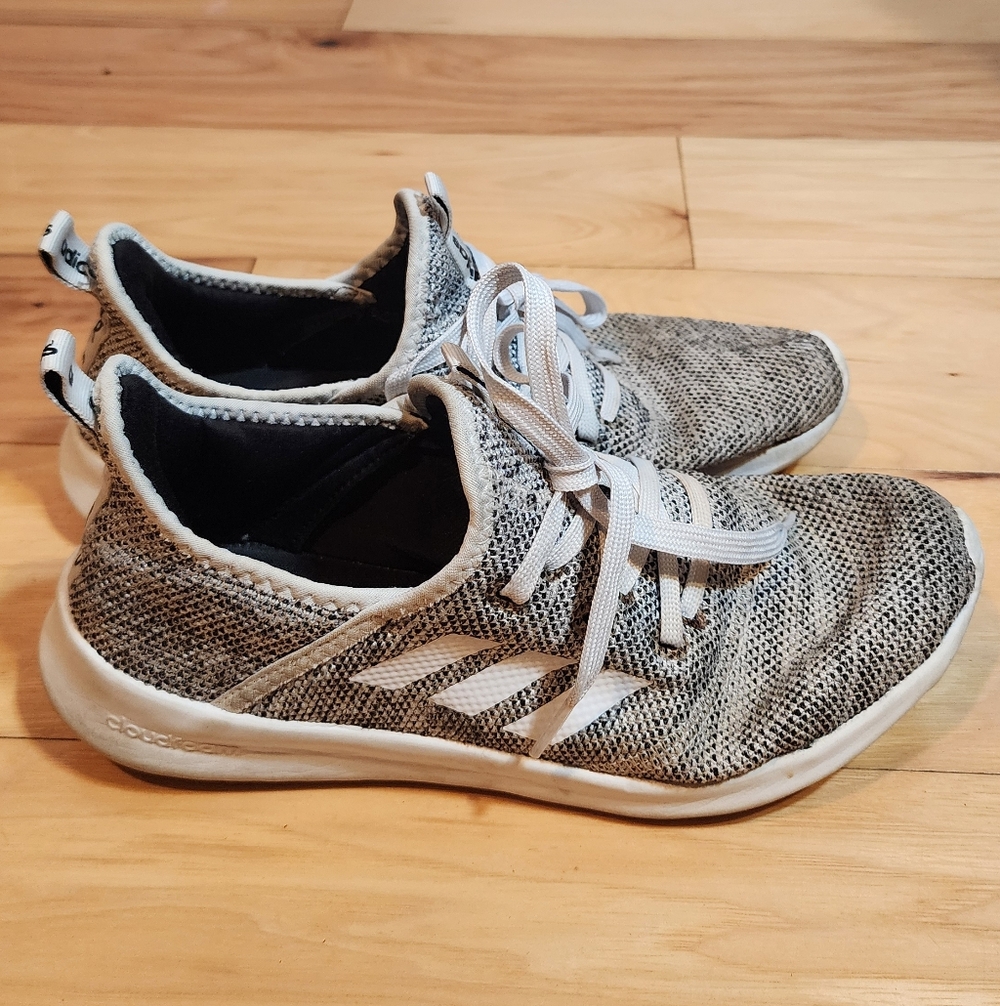 Adidas Cloudfoam Pure Gray White Sneakers Size 8.5 Minor Wear